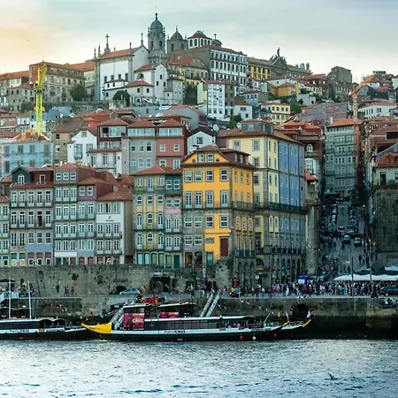 Spacious Family In Apartamento Porto