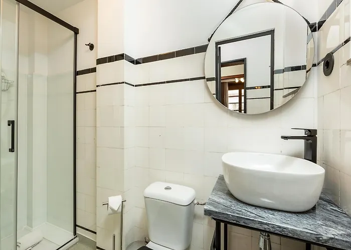 Spacious Family In *