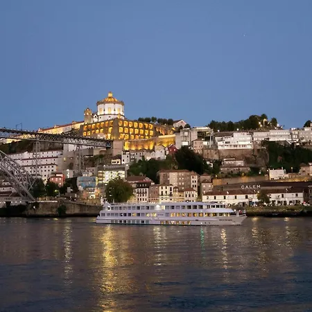 Spacious Family In Apartment *